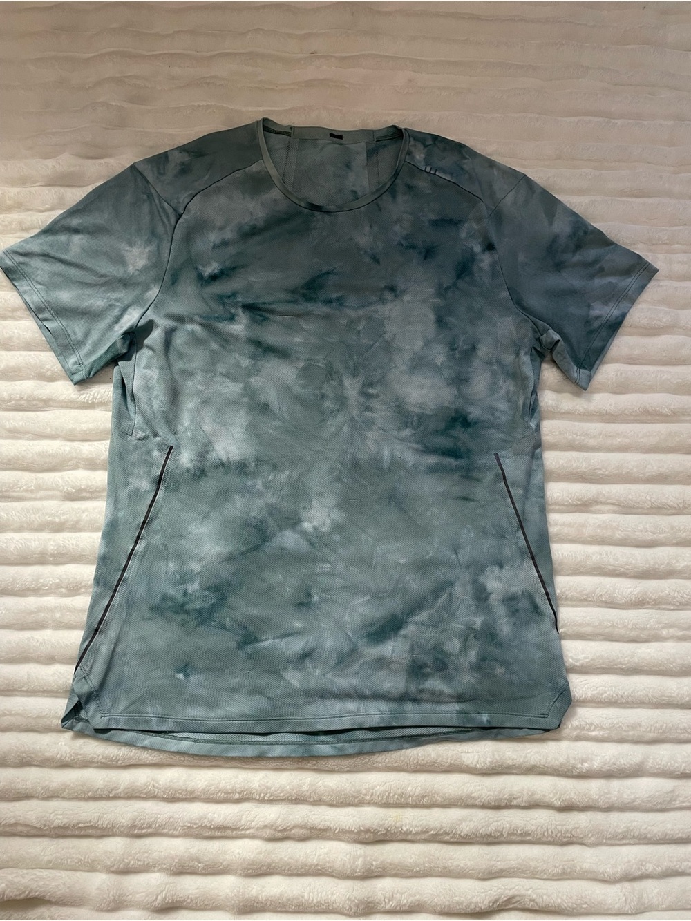 lululemon athletica Teal Tie-Dye Short Sleeve Tee